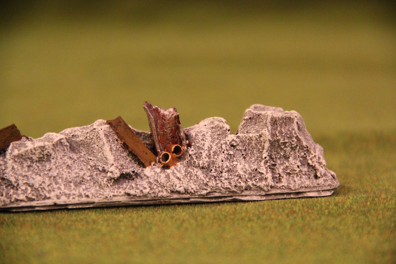 War games scenery destroyed concrete modular walls, resin cast warhammer style.