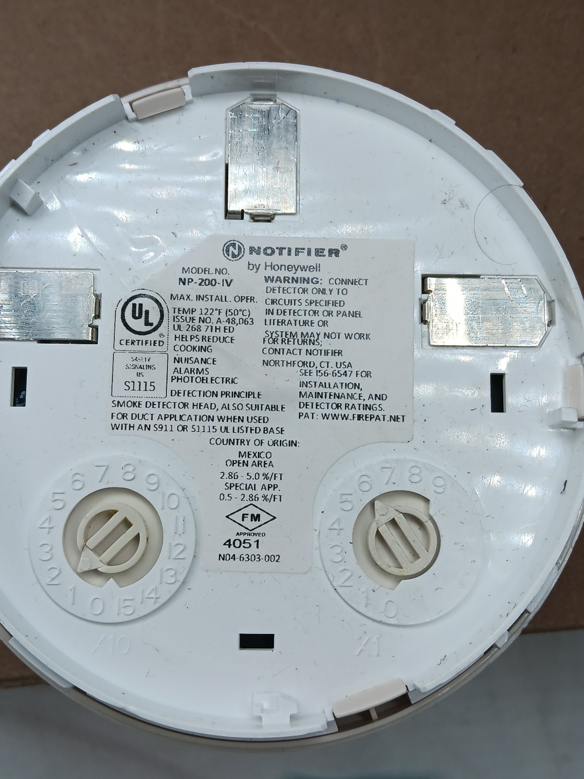 NOTIFIER NP-200-IV WHITE SMOKE DETECTOR