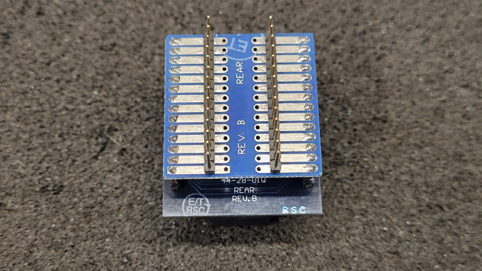 Rare Emulation Technology 44-28-01Q for Lattice ispLSI/plsi 44 TQFP to 28pin