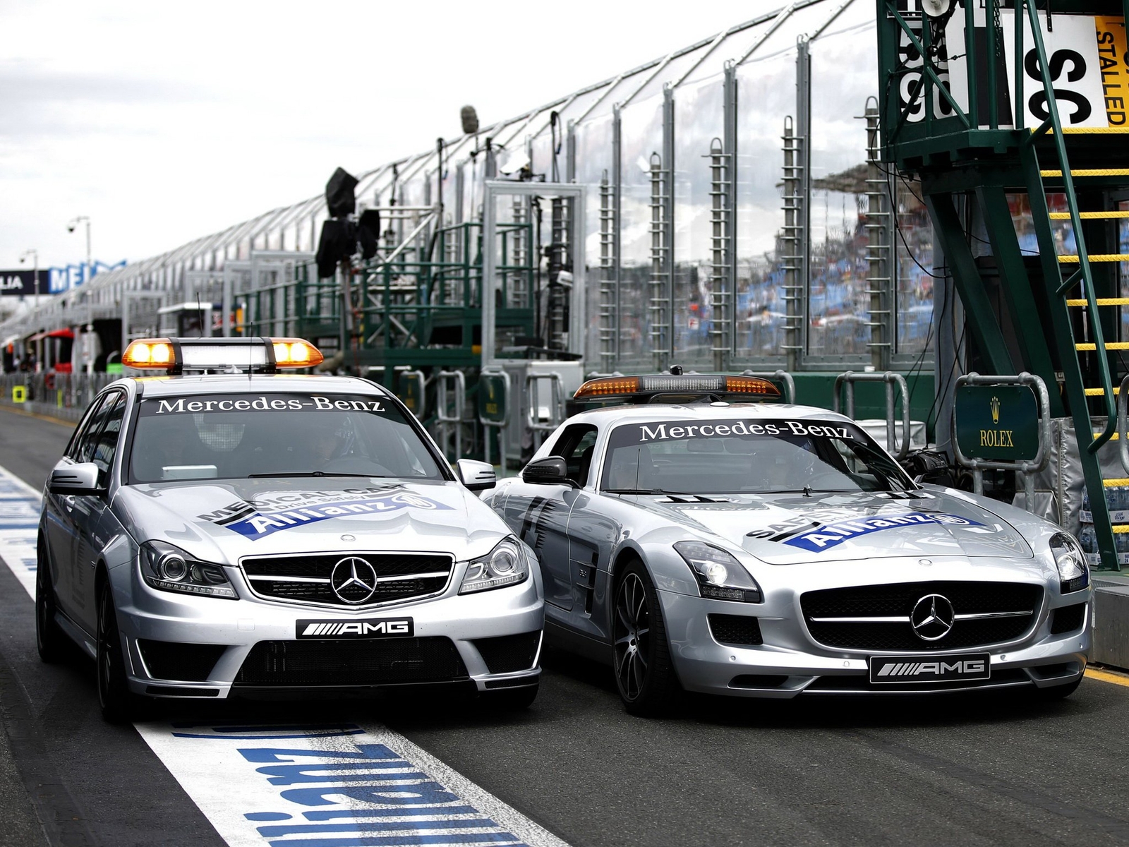 Cars 2014 mercedes benz sl 63 amg g t race Desk Mat Stitched