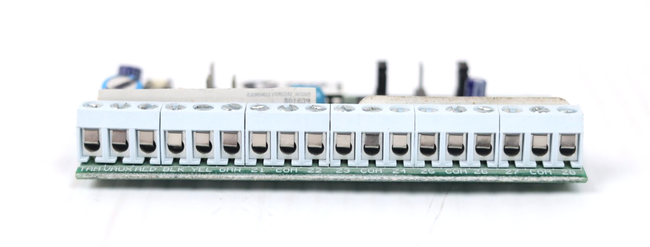 DSC PC5108 PoweSeries 8 Zone Security Expander Module w330