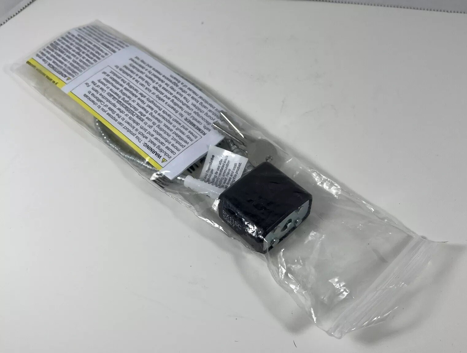 Cable Lock Universal for Firearms Black, NIP Manual & 2 Keys