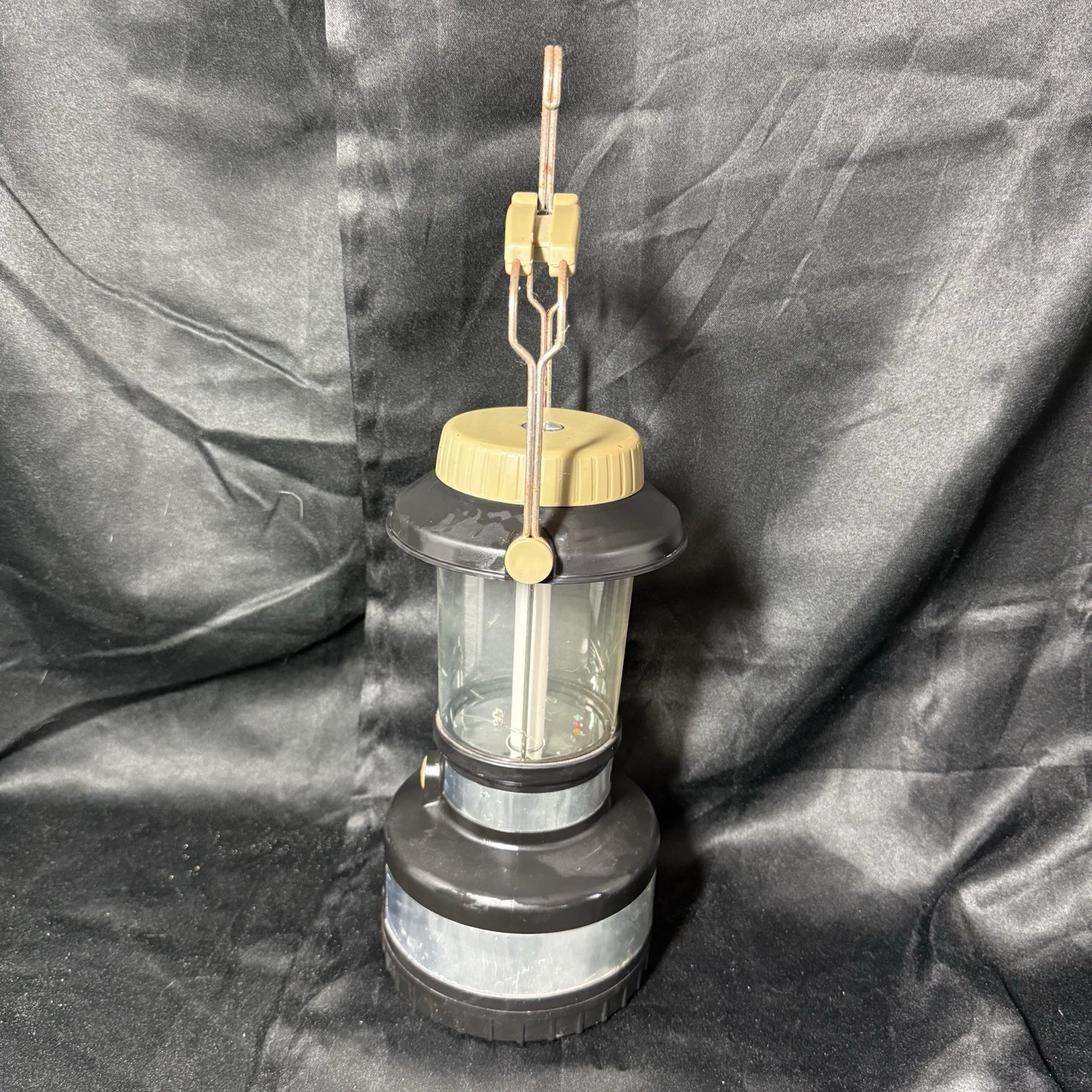 Swissgear Rechargeable Lantern