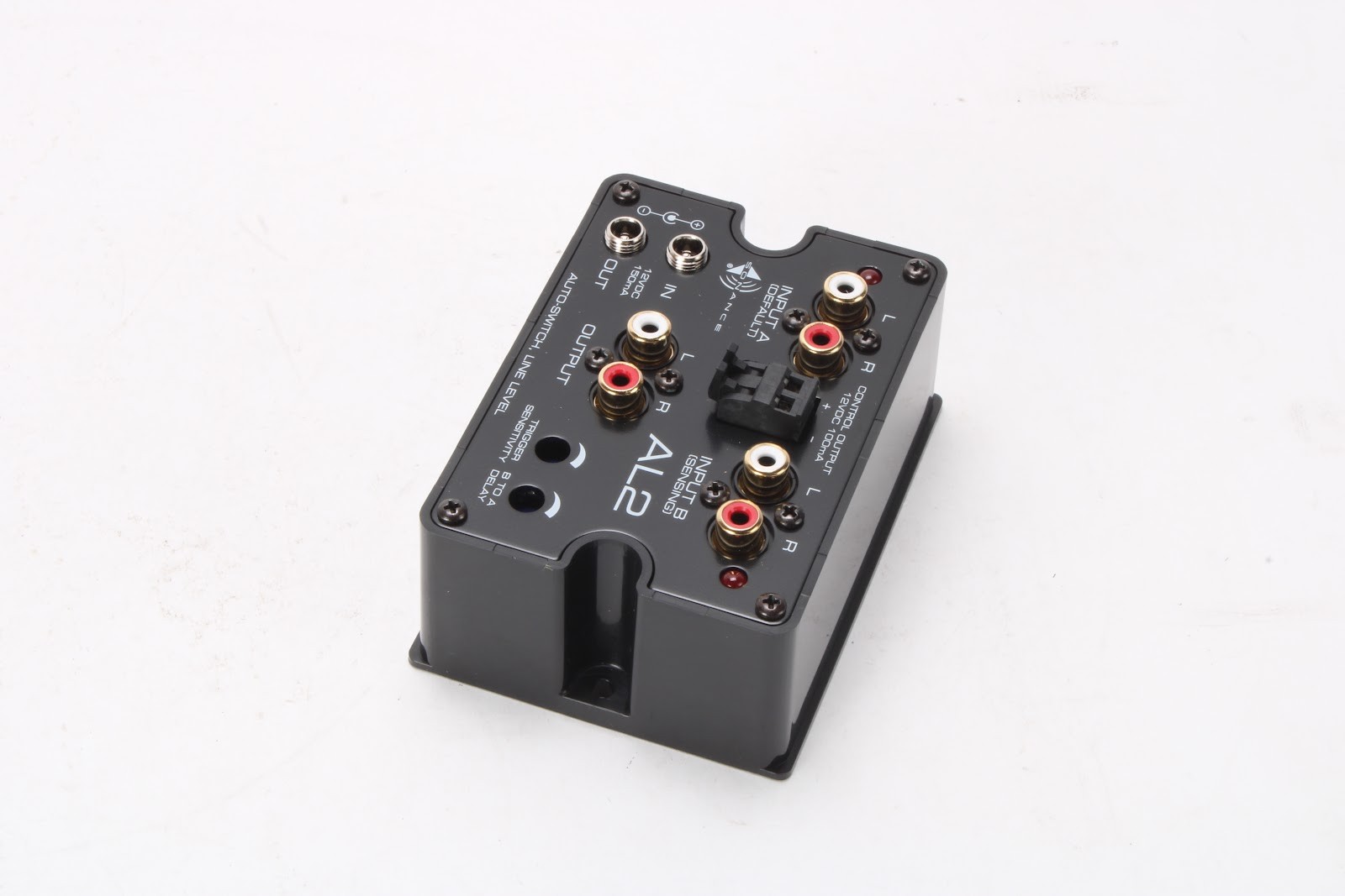 Sonance AL2 Automatic Line-Level Selector With Power Supply, Manual, and Box