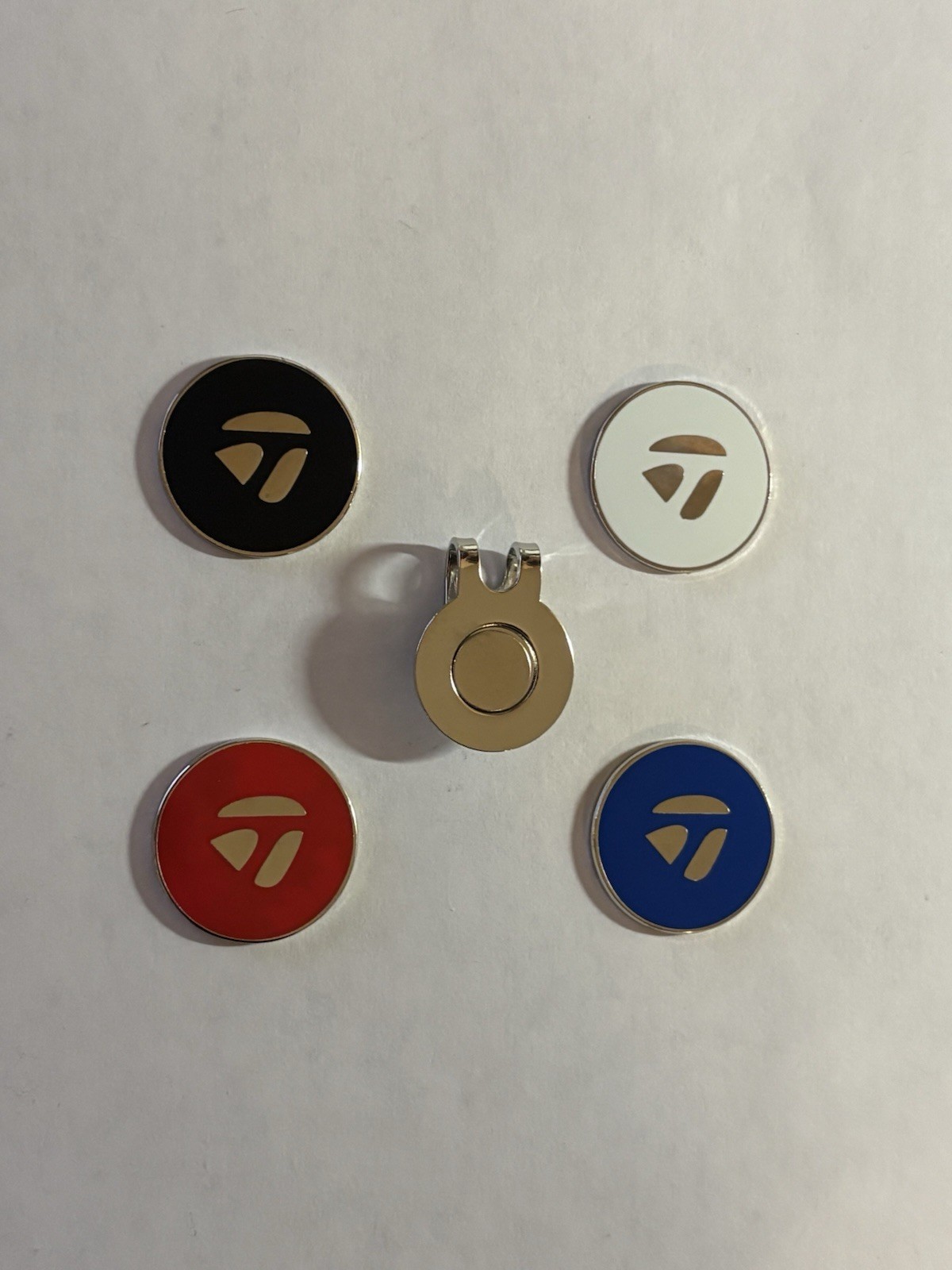 (4) TaylorMade 1" Coin Style Golf Markers With Bonus Hat Clip - A Great Deal!