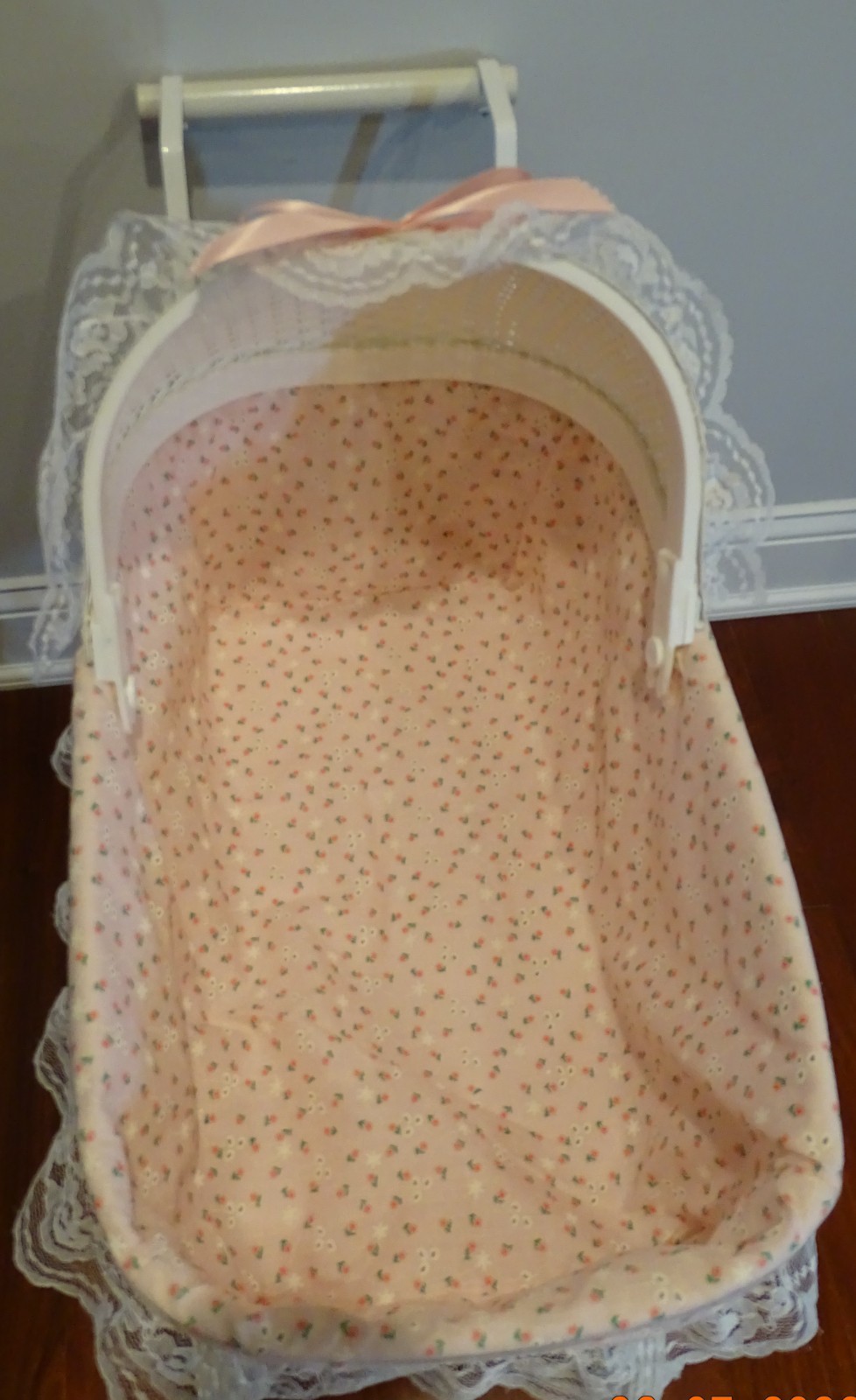 Plastic White Basket Weave Patterned 29 inch Tall Stroller