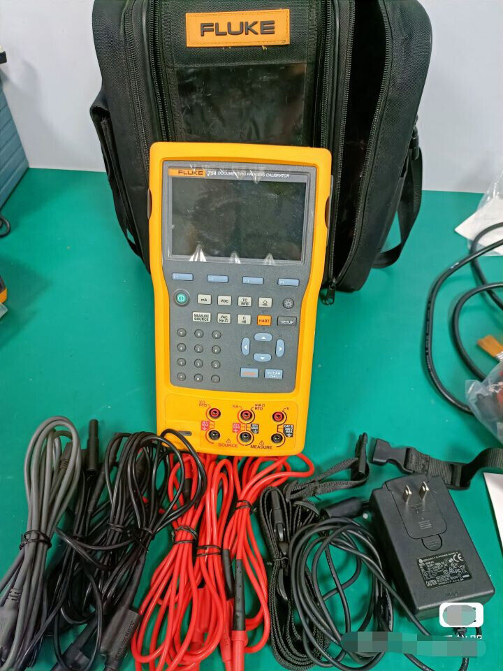Fluke 754 HART NIST Calibrated Data Documenting Multifunction Process Calibrator