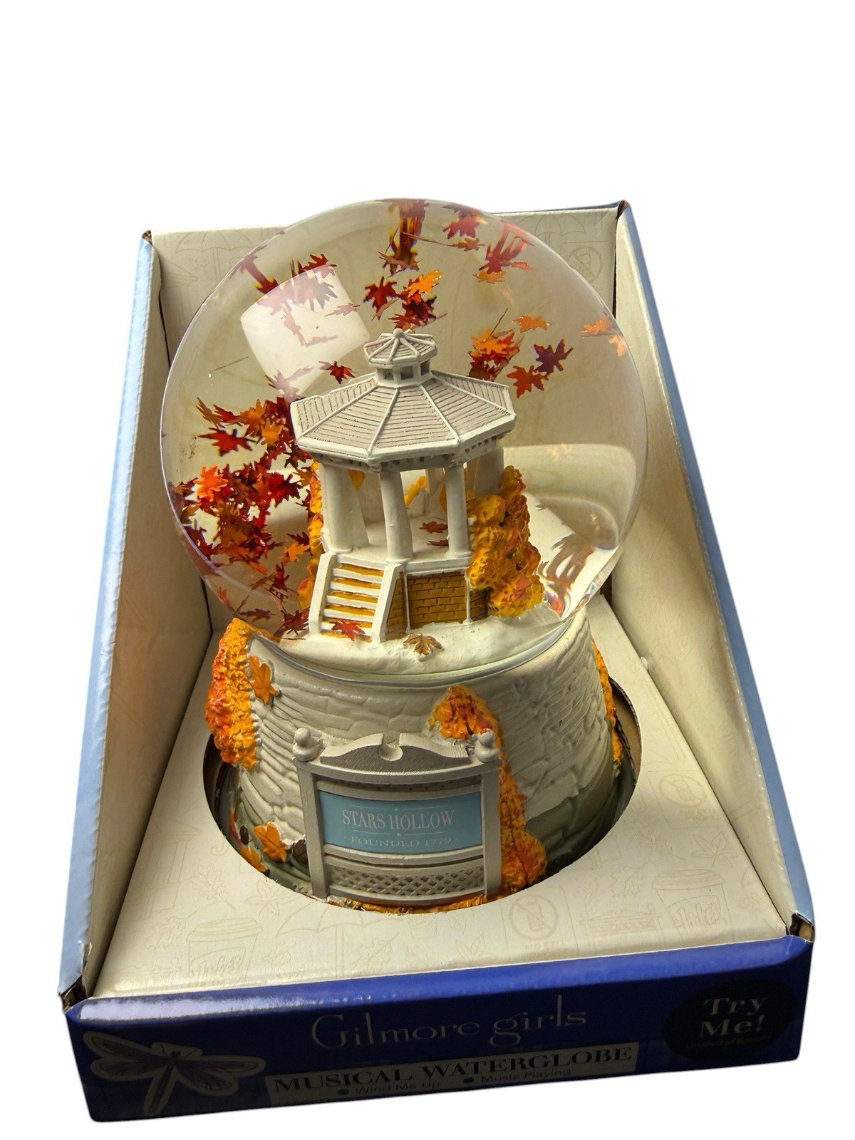 Gilmore Girls Snowglobe Stars Hollow Autumn Festival Fall Leaves Water Globe