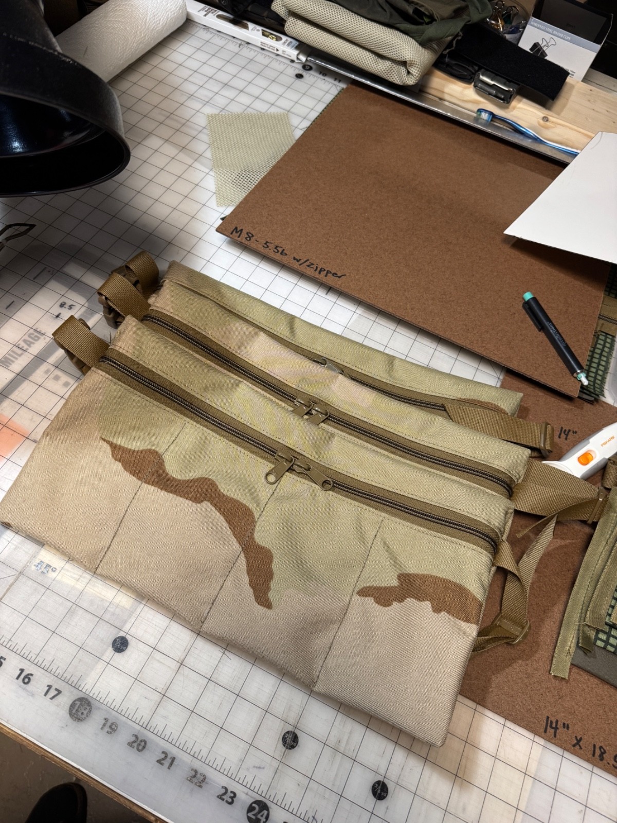 Eight Ball 4 Mag bandolier for colt/magpul magazines. 3 Color Desert Camo.