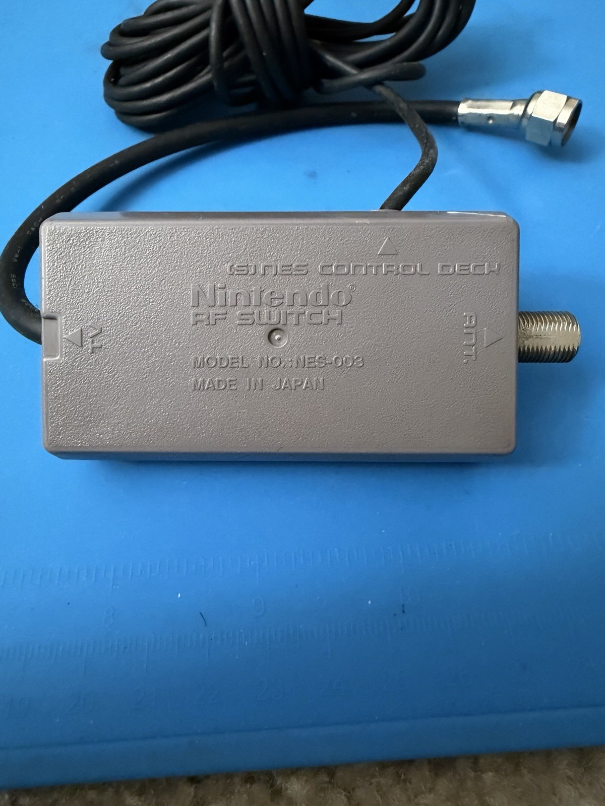 Official OEM Nintendo NES RF Coax Adapter Switch - SNES NES - Video cord, TESTED