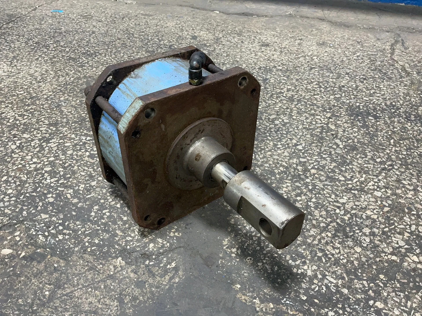 CYLINDER ASSEMBLY