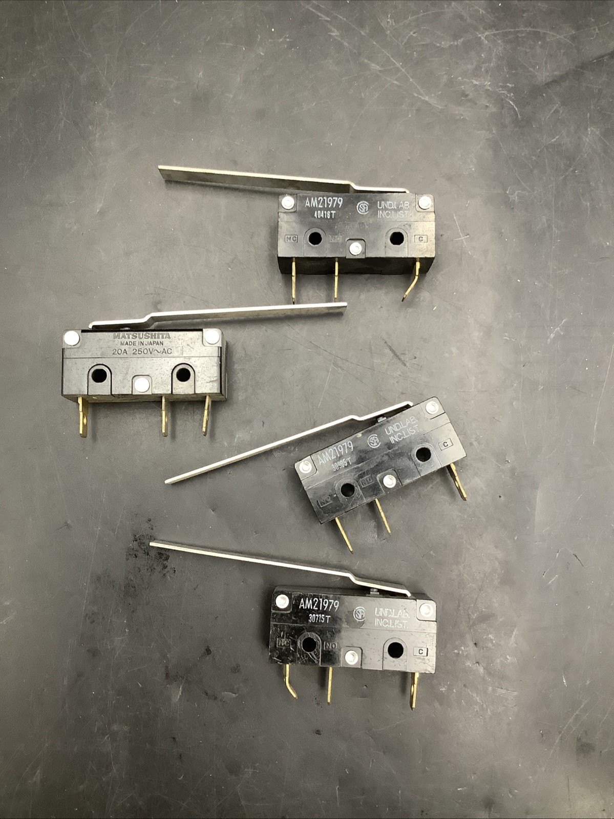 Lot Of 4 MATSUSHITA AM21979 NSPP MICRO SWITCH 20 AMP 250 VAC