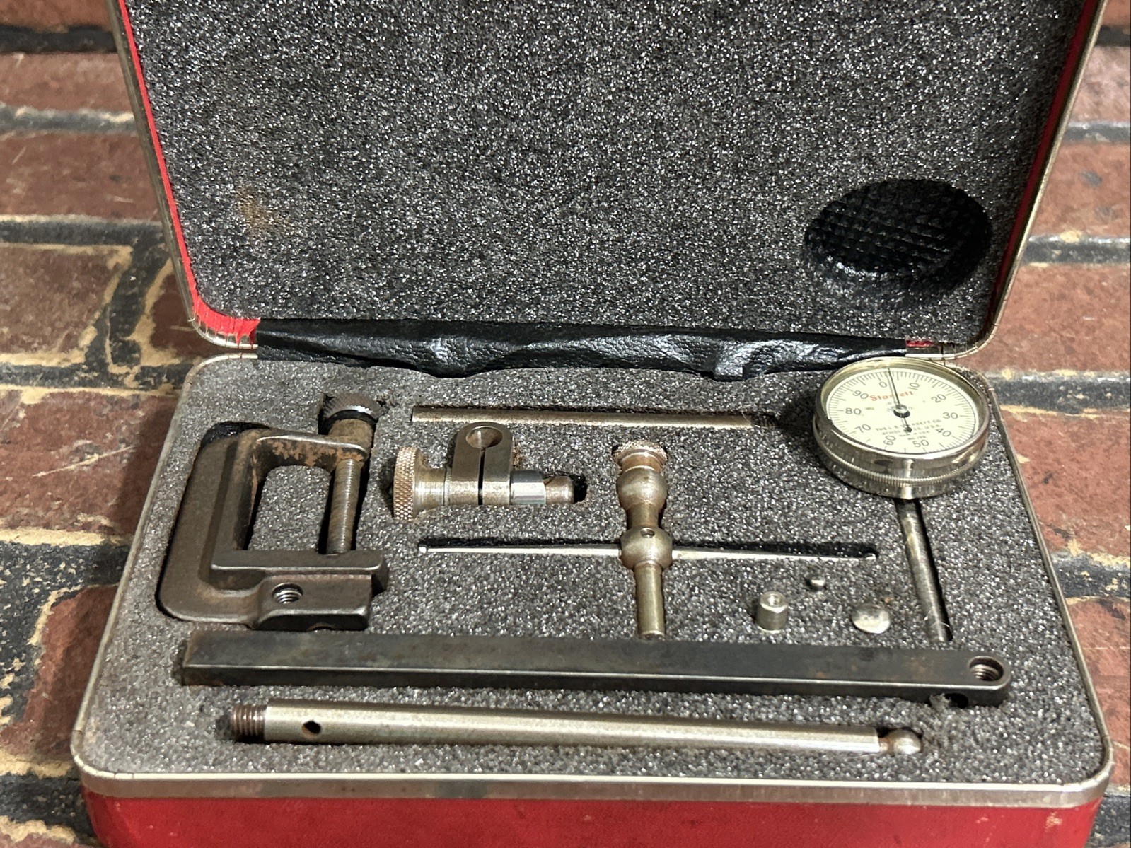 Vintage Starrett No.196 Dial Indicator with Case