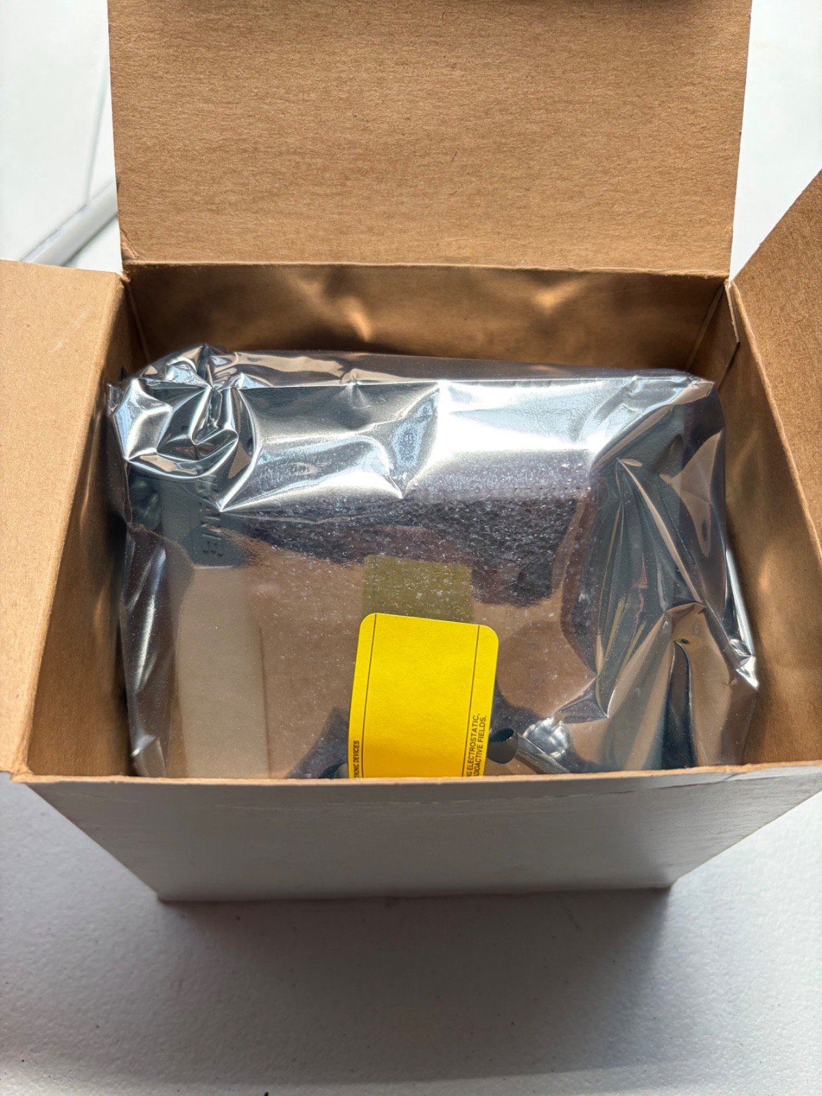 DUKANE CORP 18B433 / 18B433 (NEW IN BOX) Door Light 3 Lamps w/ Coupler