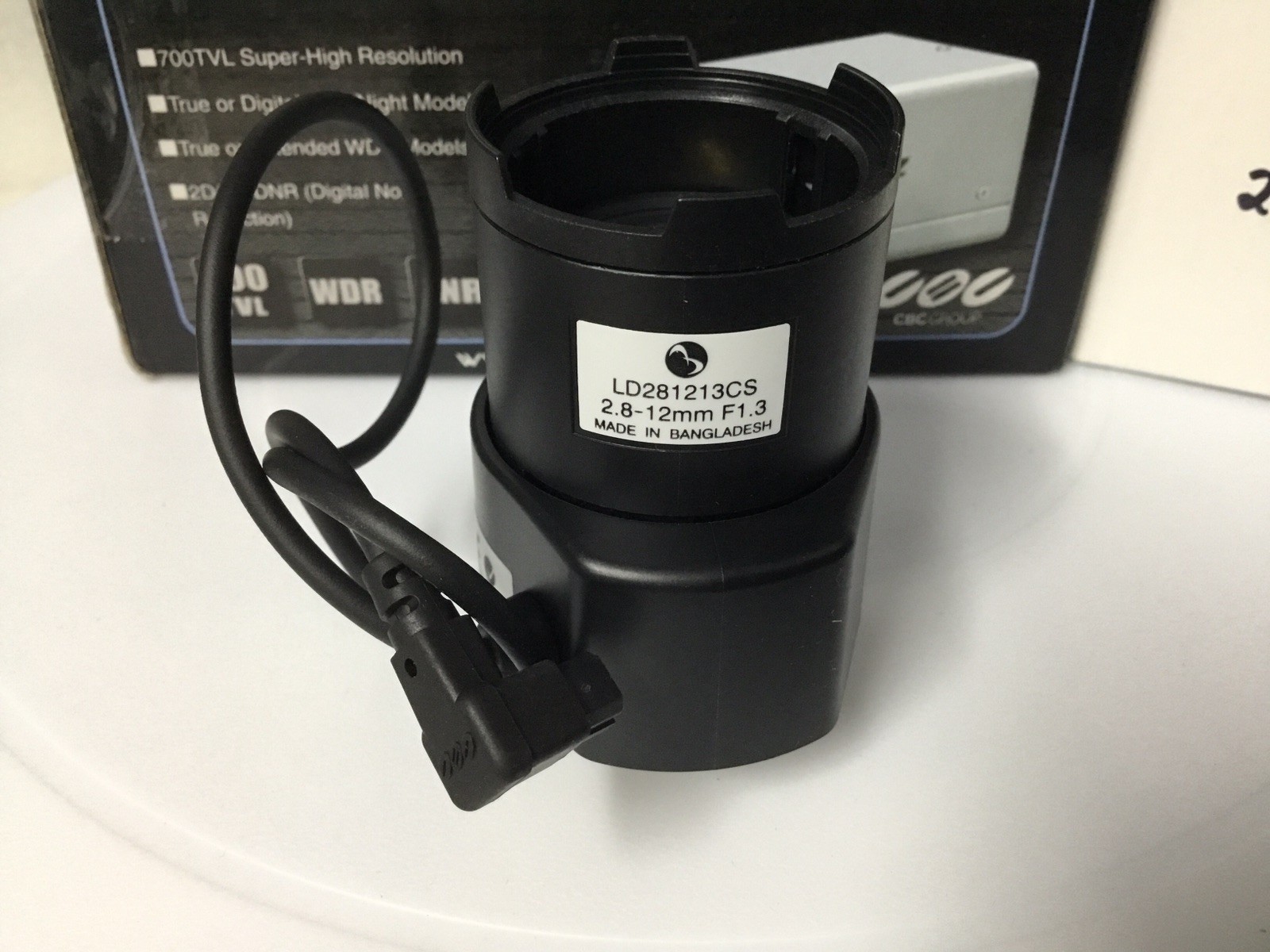 GANZ YCX-05 Series Security Color Camera W/ 2.8-12mm 700TVL WDR Day/Night NEW!