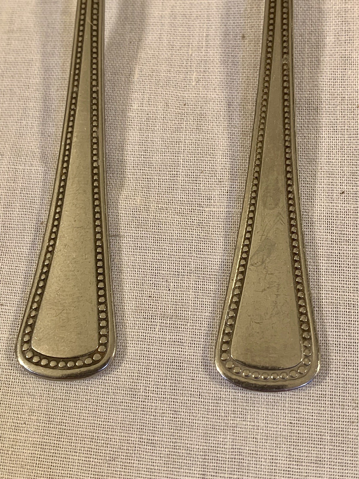 (4X) ONEIDA Ltd 1811 Rogers NEEDLEPOINT Beaded TEASPOONS Stainless Silverware