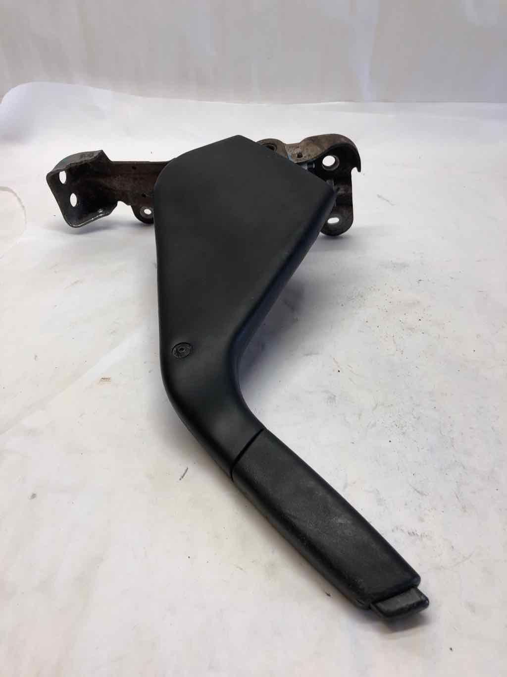 2006 SATURN VUE 2.2L Emergency Pull Parking Hand Brake Control Lever OEM