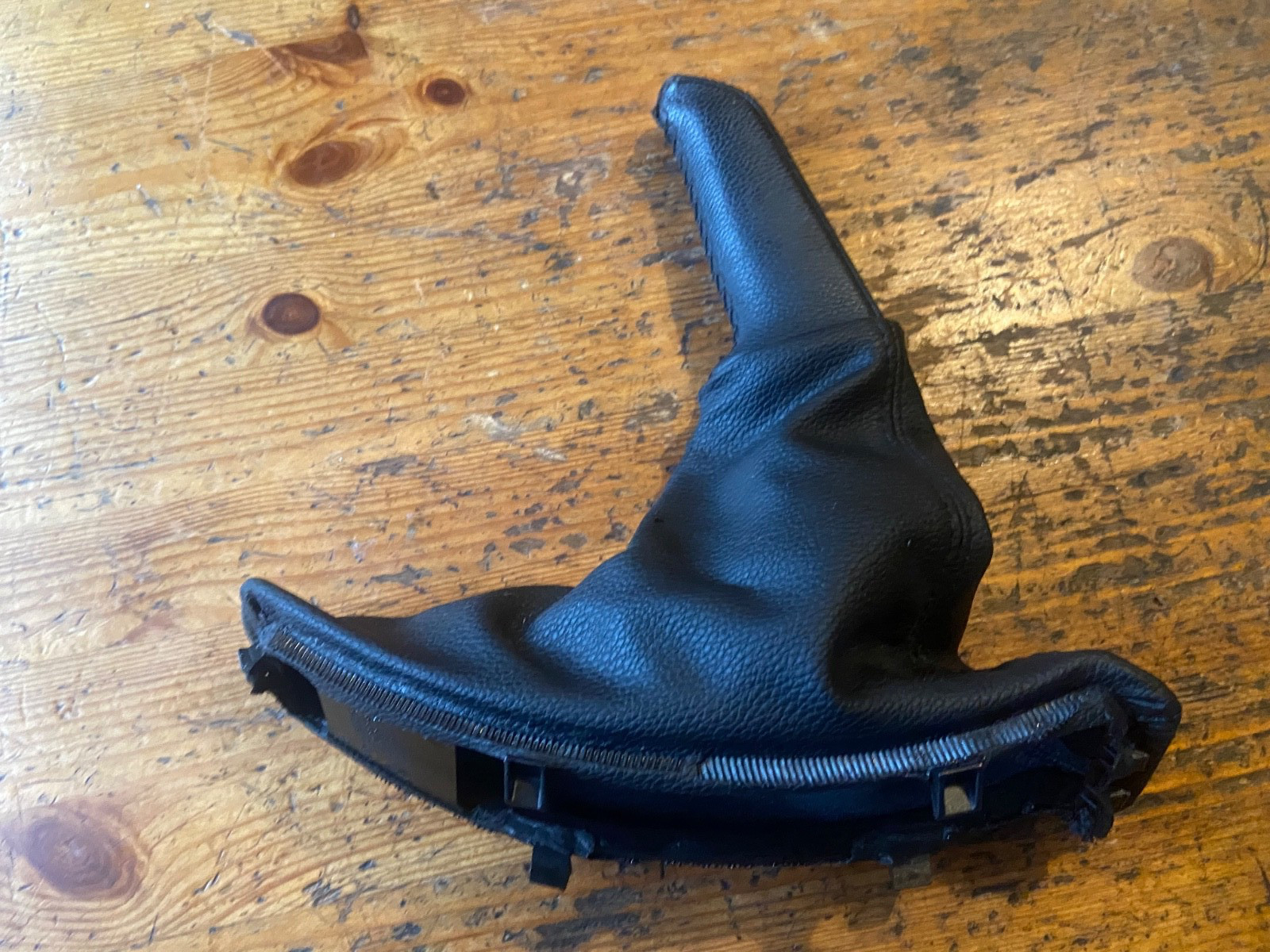 BMW 3 Series - Black Leather Style Handbrake Gaiter - E90 E91 E92