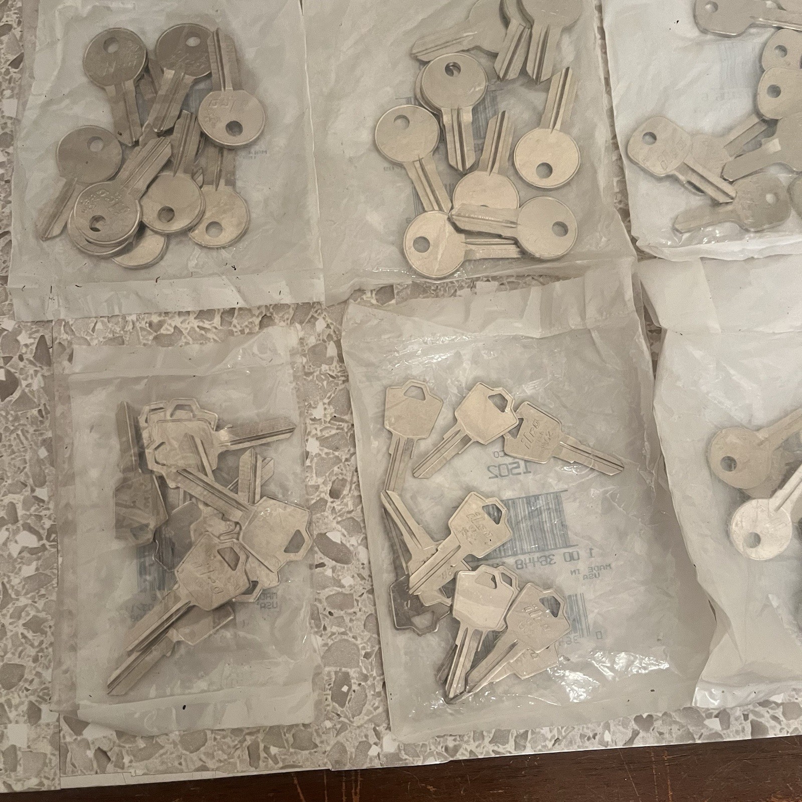 Key Blank Ilco Packs 01122 Y11, S1042ZP, AB15 Abus, 1503 ES9, 1069FL R04, 1502 +