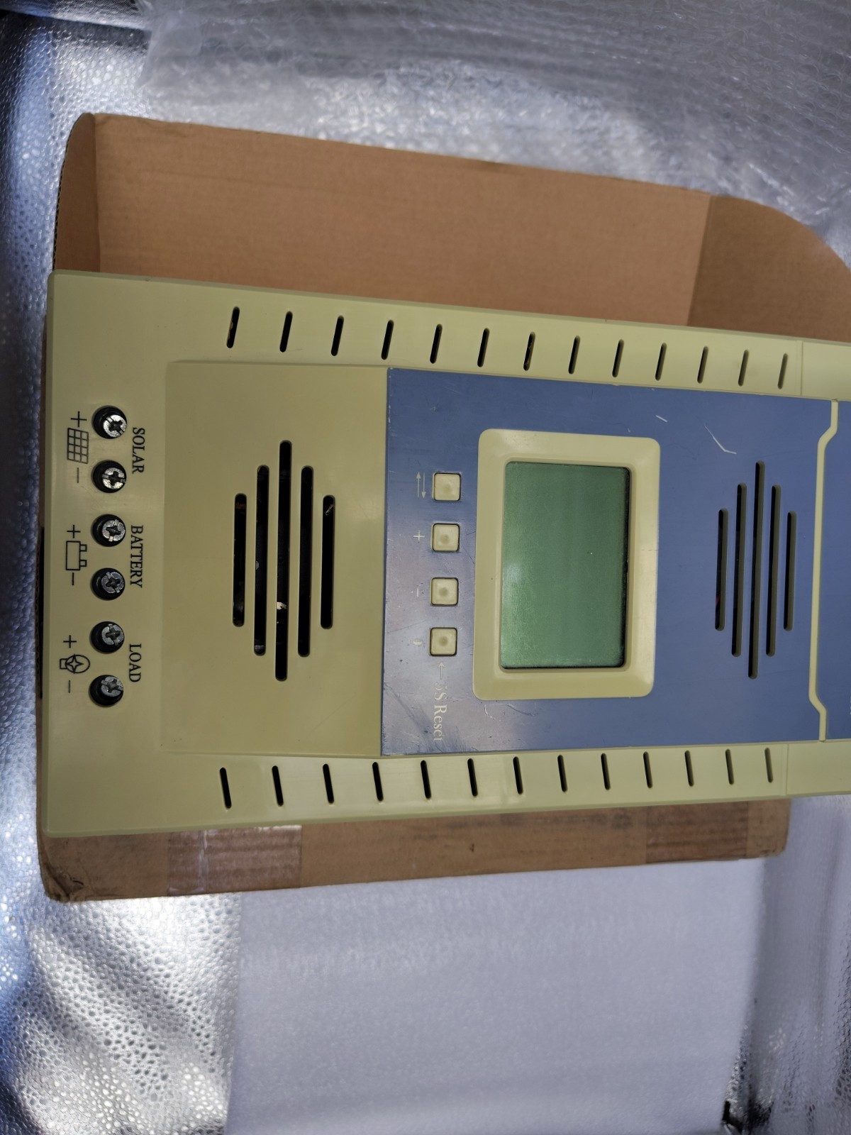 100A MPPT Solar Power Charge Controller K100 Pro (FOR PARTS)