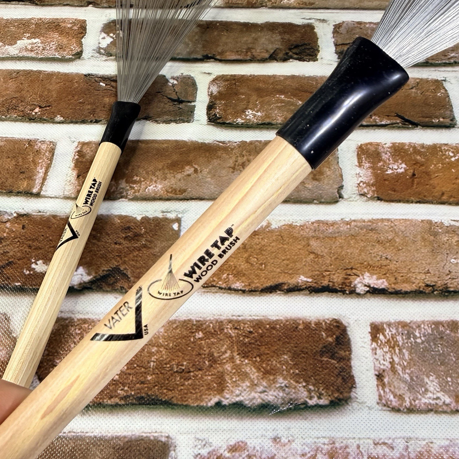 2 Vater Wire Tap Wood Handle Brushes