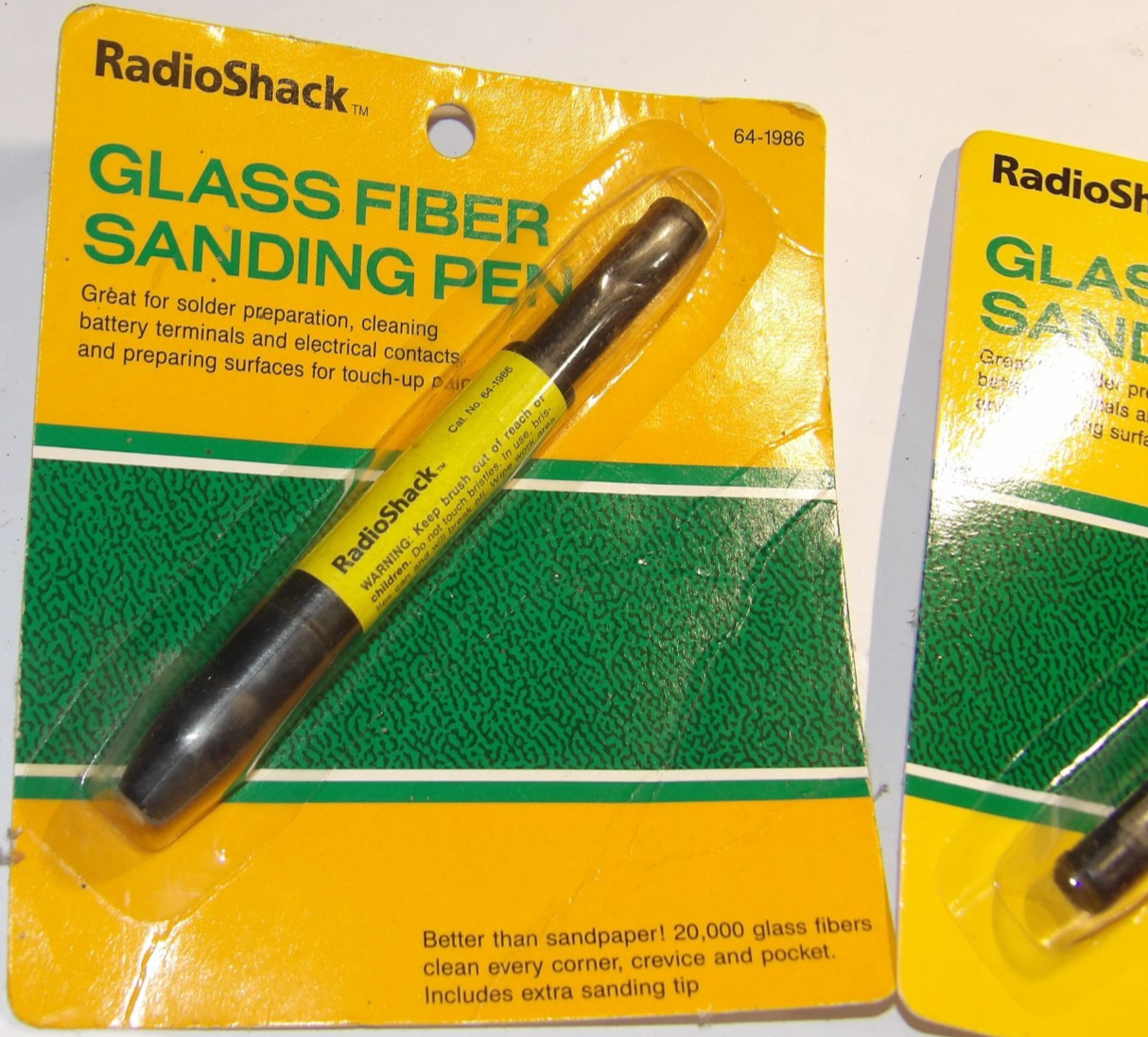 2 NEW RADIO SHACK GLASS FIBER SANDING PENS! NOS! LIKE A SAND BLASTER IN A PEN!