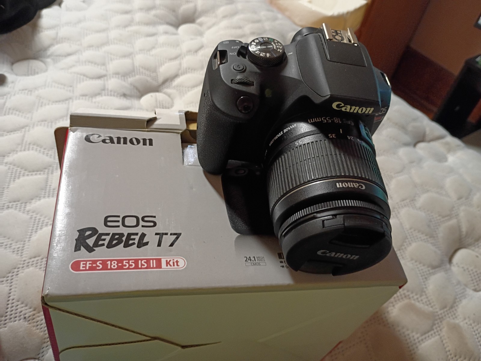 Canon Eos Rebel T7 Camera Kit
