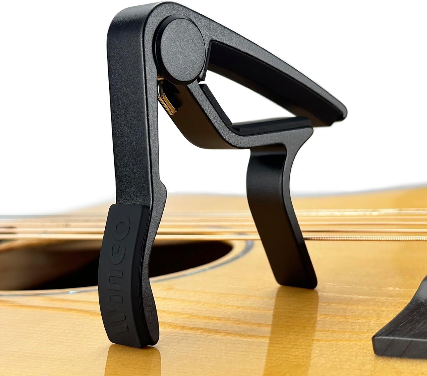 Luxurious Black Guitar Capo with Quick Release & 5 Free Picks - Versatile Fun