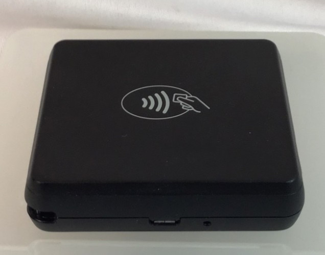 BBPOS ACS20 + 2AB7X-CHB2X Bluetooth Card Reader + Cradle/ Docking Station Excel