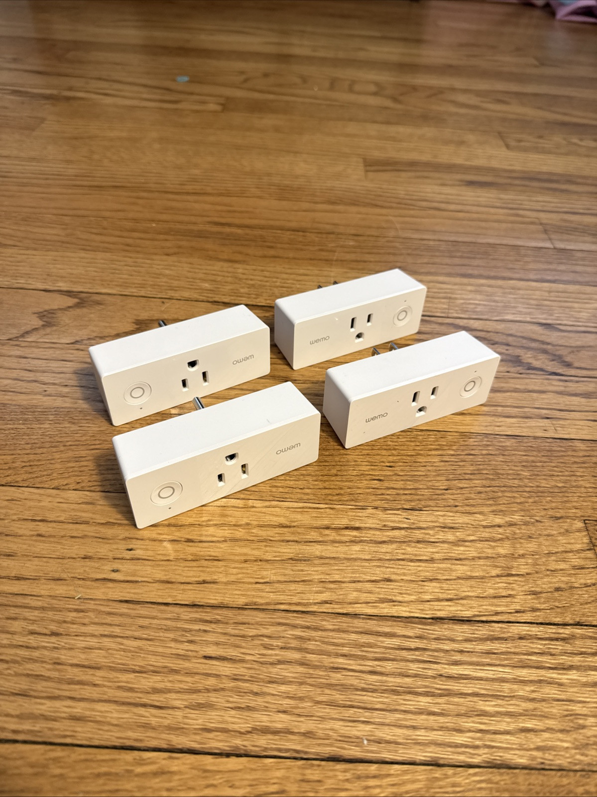 WEMO Mini Smart Outlet Plug Wi-Fi Enabled White Model F7C063 Lot of 4