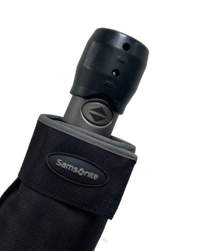 Samsonite Compact Auto Open Auto Close Umbrella with Safe Lock Handle