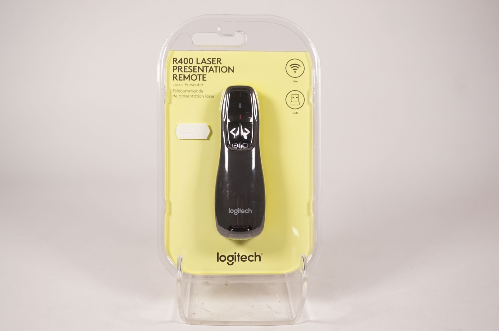 Logitech R400 Laser Presentation Remote Laser Presenter Black in Original Box