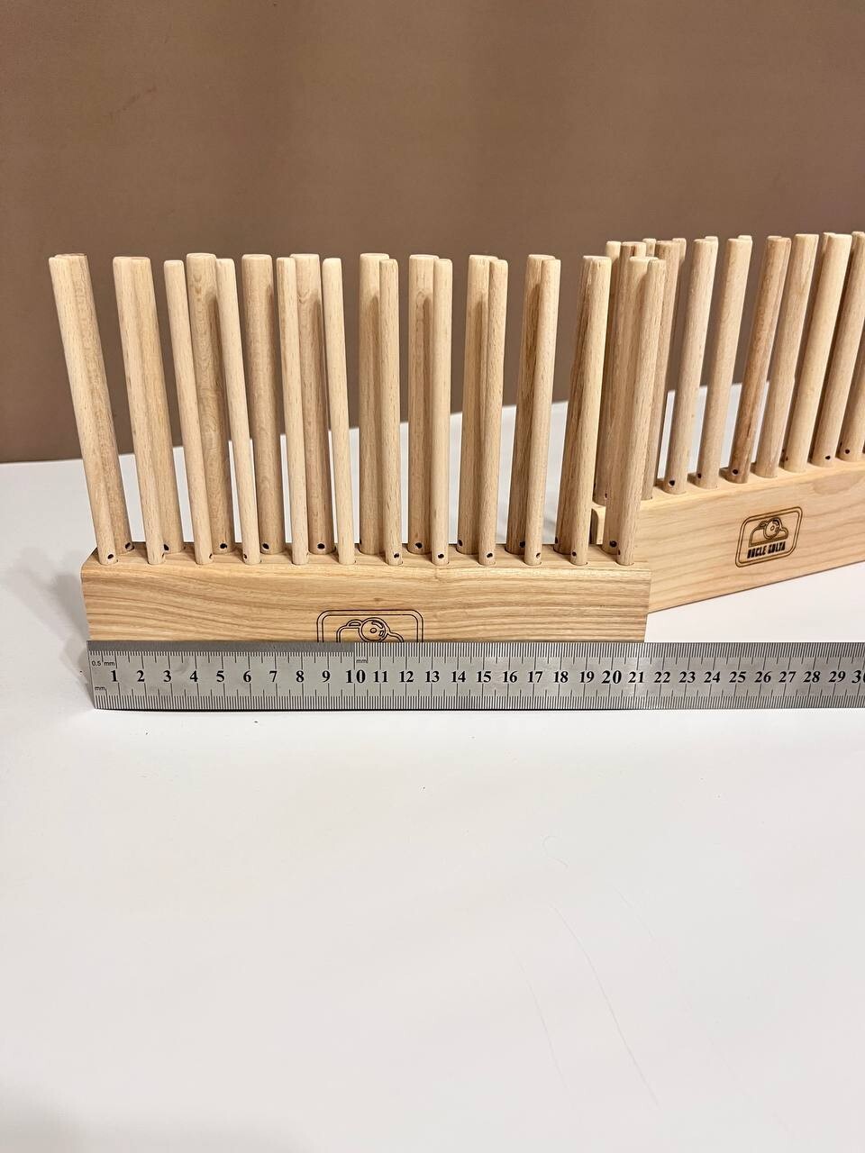 Mini peg loom for easy weaving