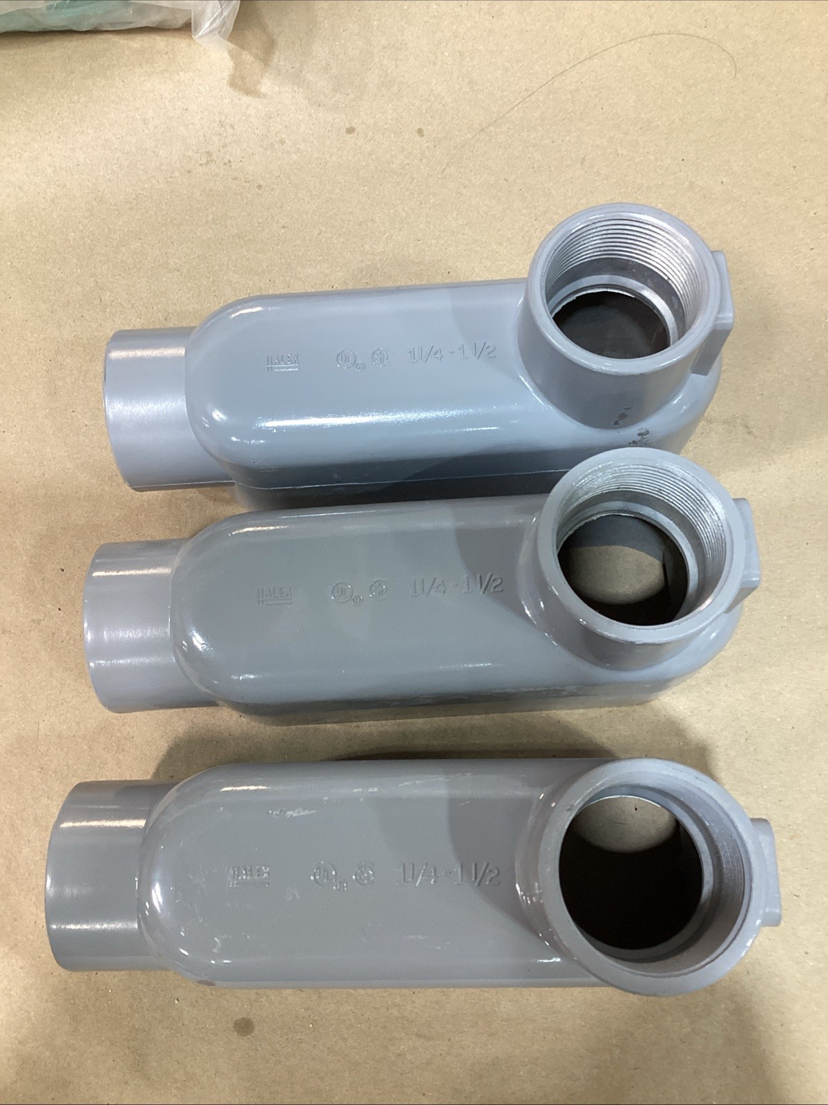 Halex  96C-4 1-1/4" 1-1/2" Rigid Conduit Outlet body Inline 90 degree (LOT OF 3)
