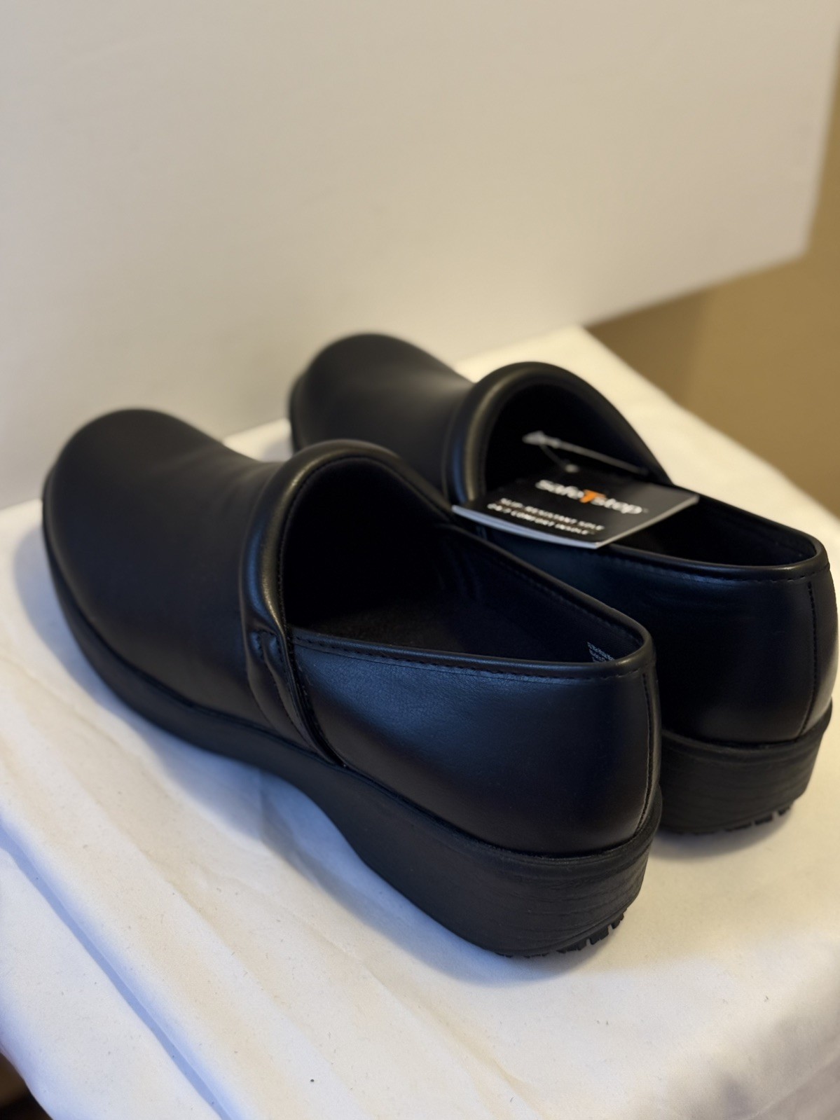 NEW SafeTStep Comfort Clogs Gretchen Black Women's 12W Non Slip Nursing Work
