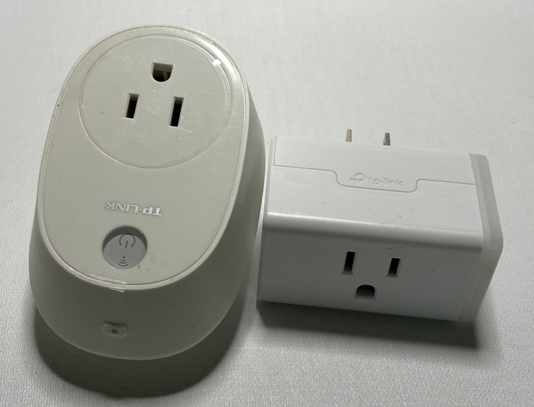 TP-Link Kasa HS103 Smart Wi-Fi Plug & HS110 Plug