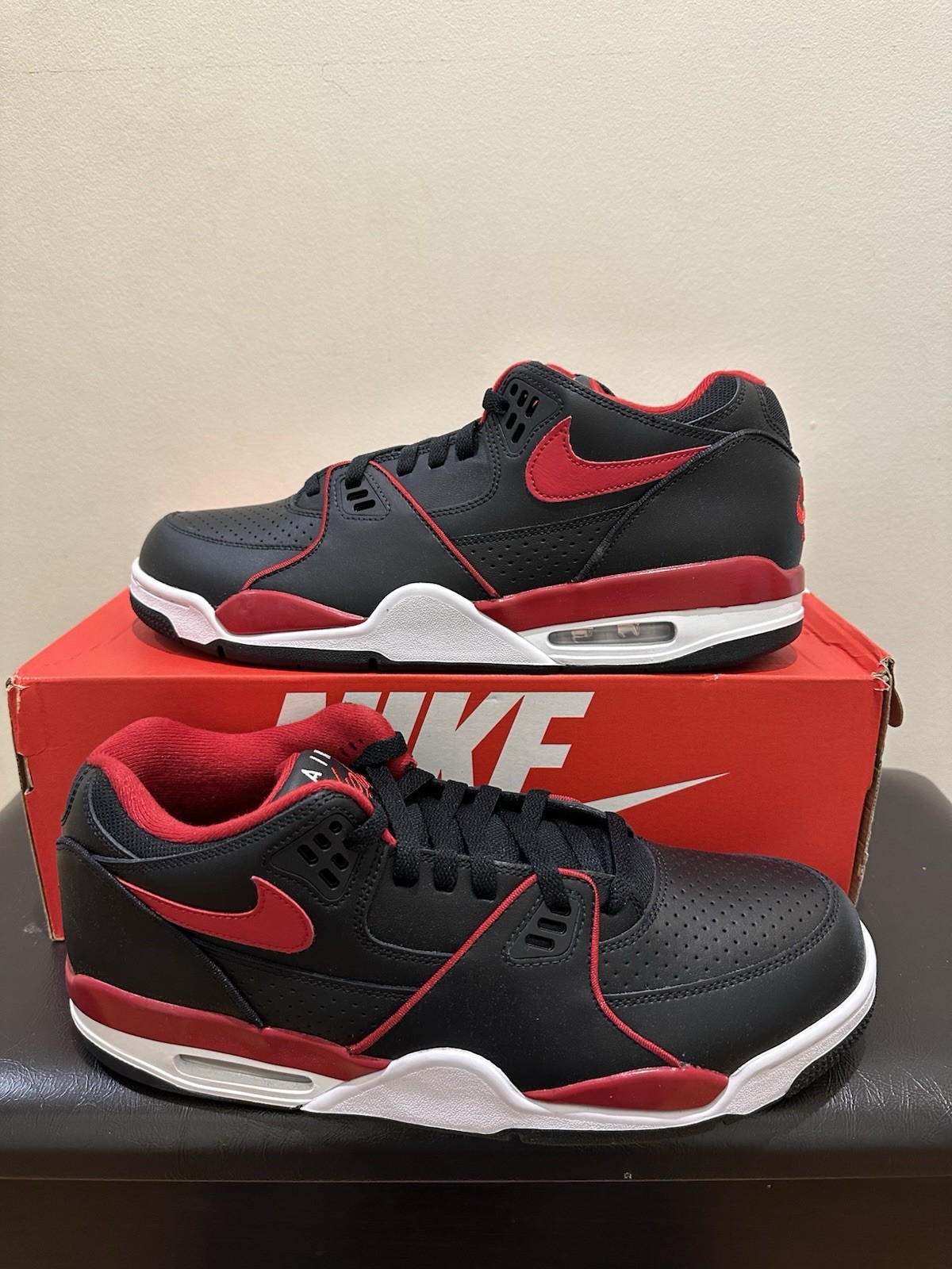 NIB Men Nike Air Flight 89 Low Bred FZ3045-001 Black/Gym Red/White