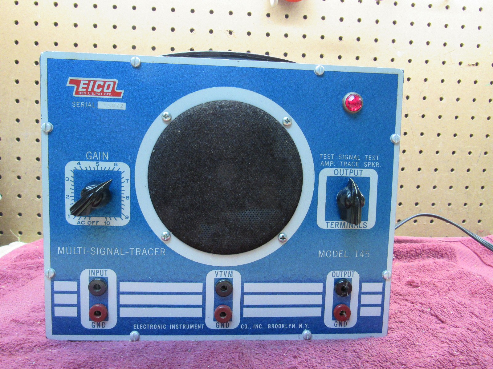 VINTAGE EICO MODEL 145 MULTI-SIGNAL TRACER