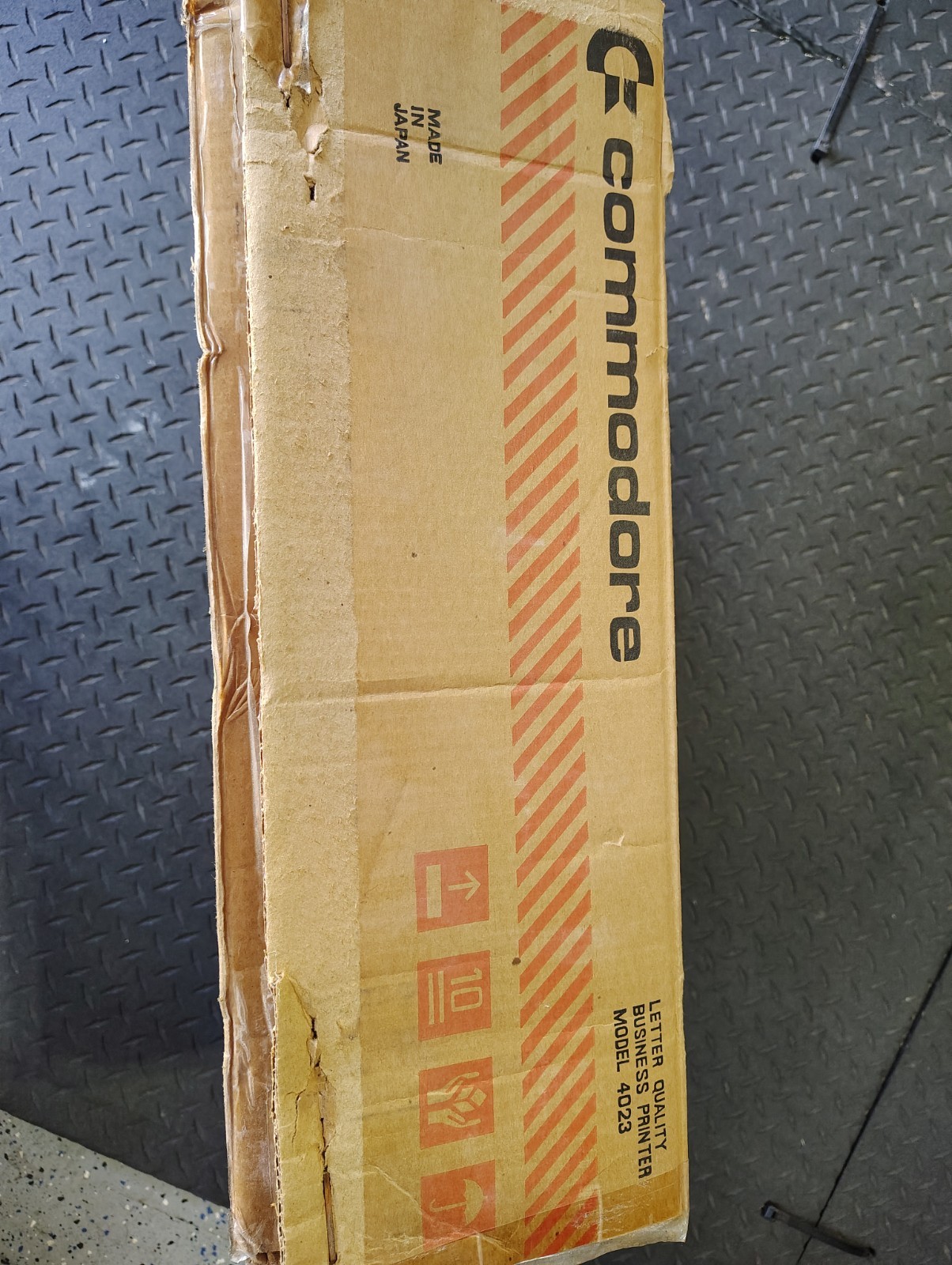 Commodore Printer-4023-Paper Advance Computer Printer Tractor Feed ***READ***