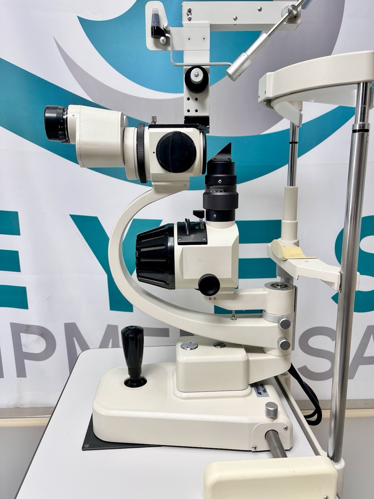 Topcon SL-4E Slit Lamp w/ CSO Z800 Tonometer