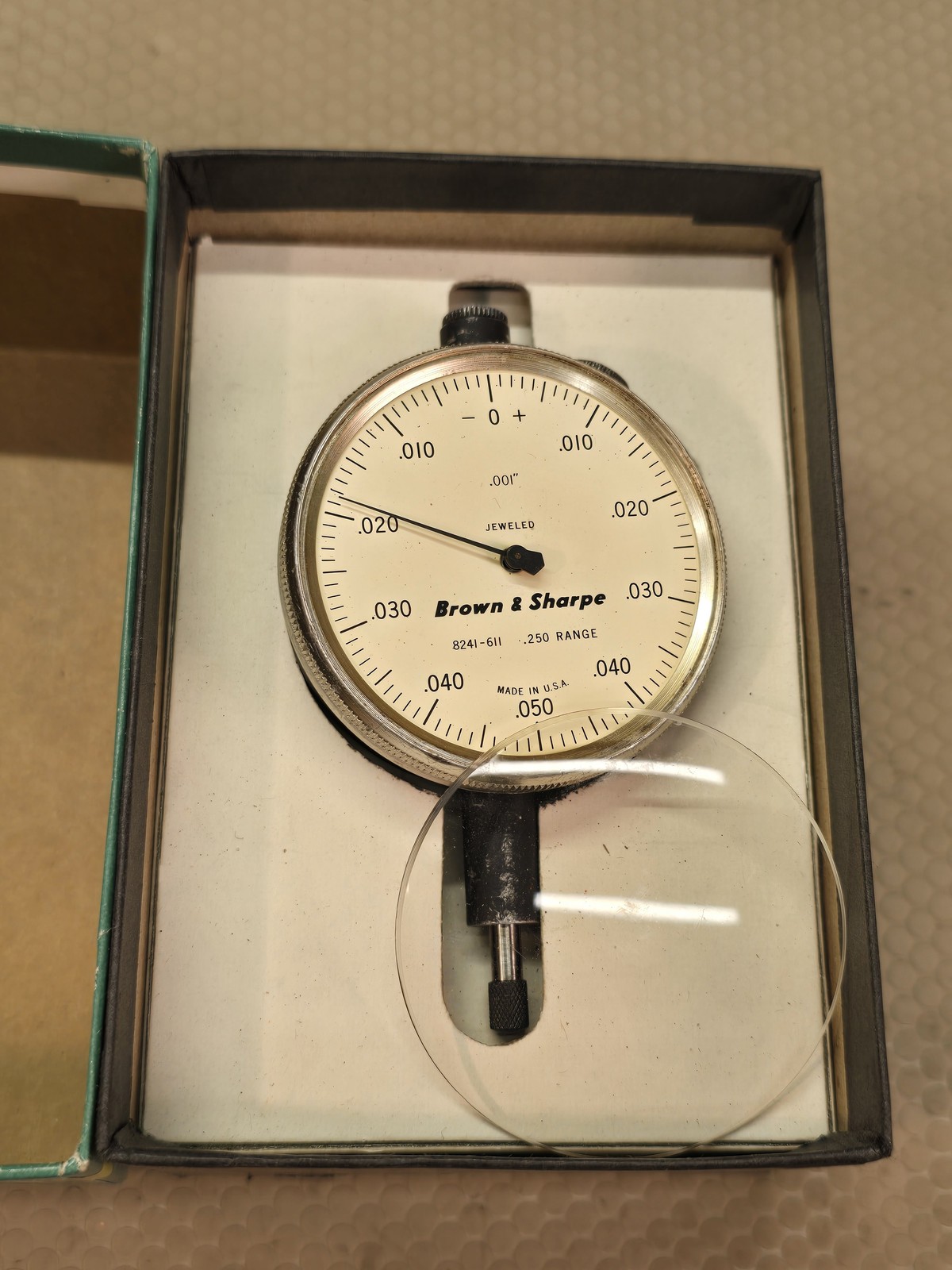 Brown & Sharpe 8241-611 Dial Indicator .001" Grad .250" Range Jeweled USA