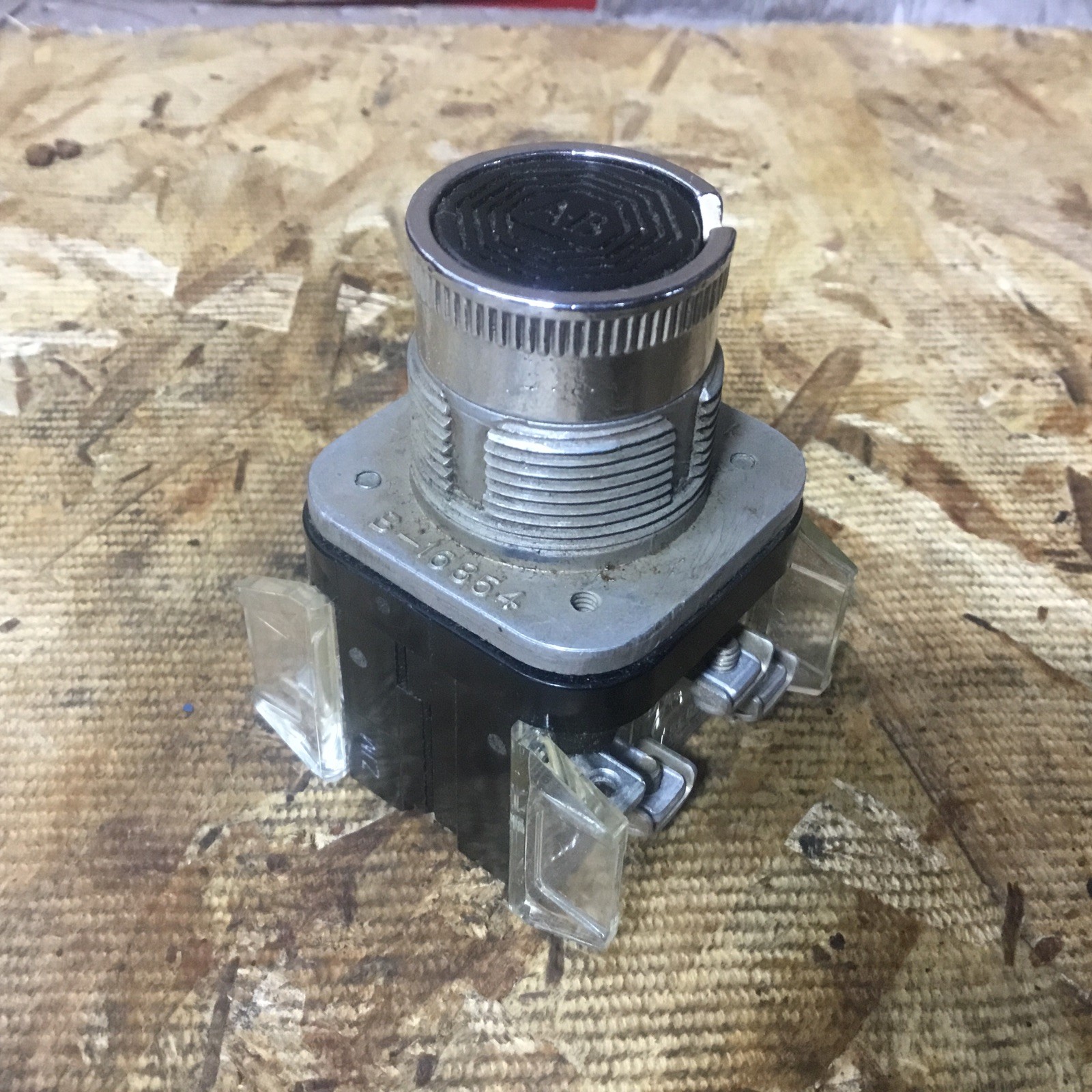 Allen Bradley 800T-K2B Selector Switch Pushbutton combo Ser P