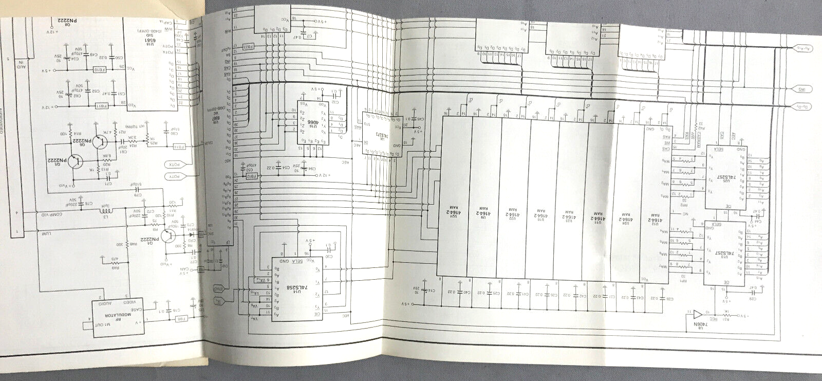 Commodore 64 Programmers Reference Guide CBM 1984 used worn a bit