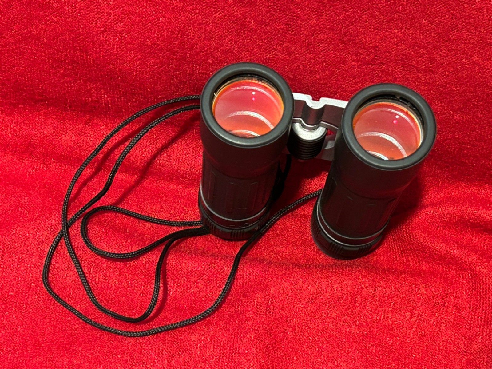 Pre Owned - KONUS Compact Binoculars Travel Lightweight Black - Case Included