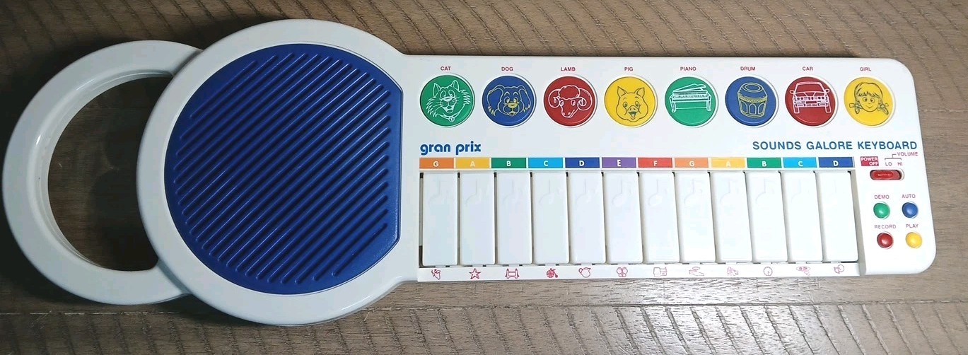 Gran Prix Electronic Keyboard With Sounds Galore Model KB619 Works Great RARE