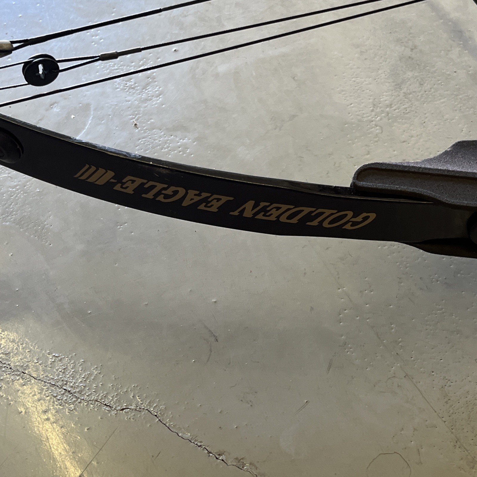 Golden Eagle Super Hawk Compound Bow