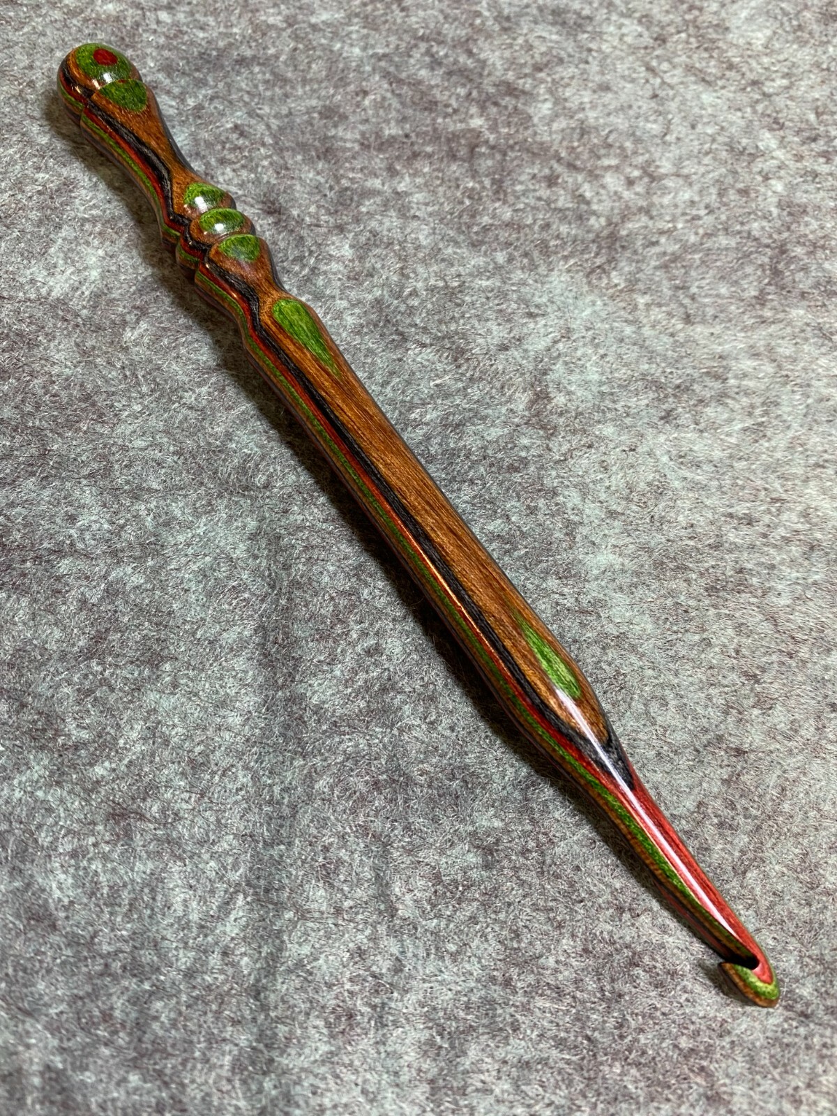Hand carved Timberland WOOD  YARN  CROCHET HOOK  size I