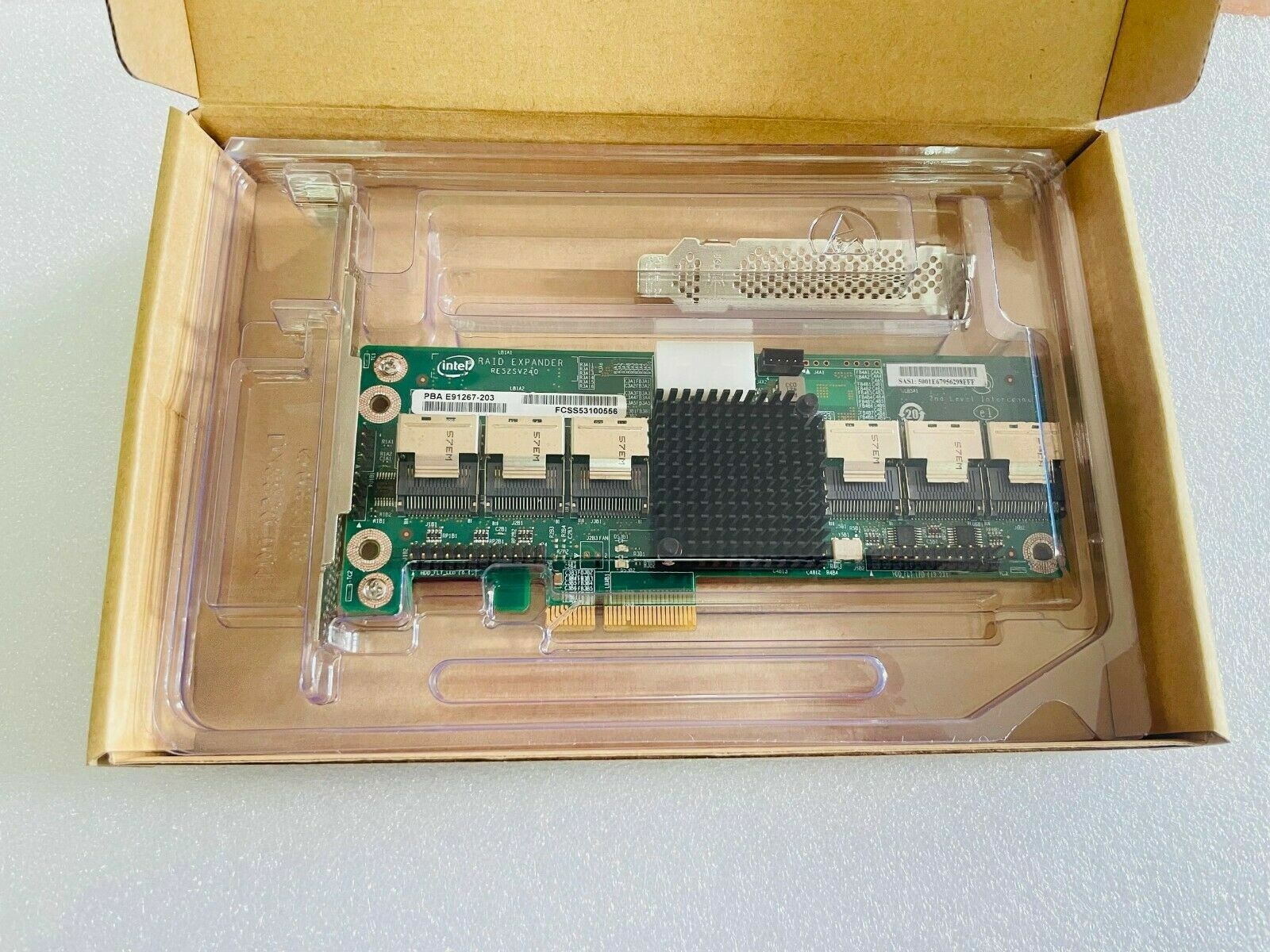Intel RAID Storage Expander RES2SV240 E91267-203 SAS SATA 6Gb 24 Port US
