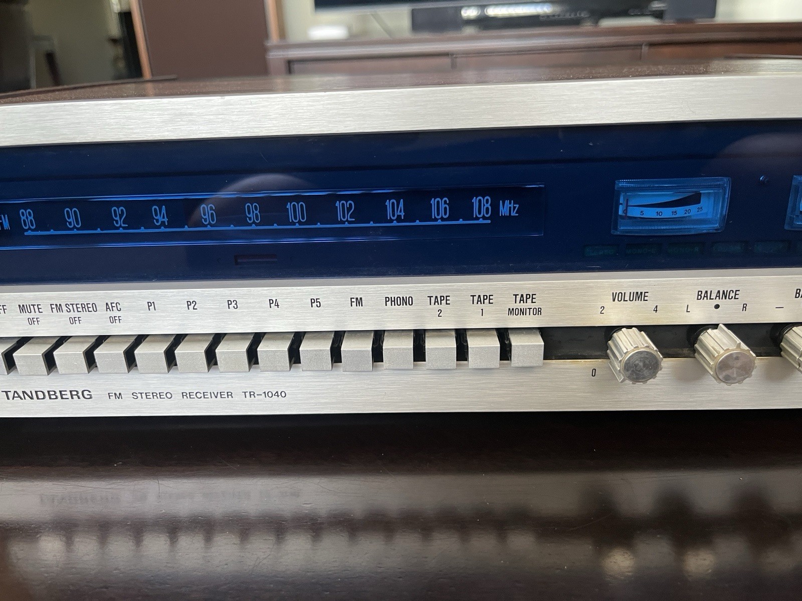 TANDBERG TR-1040 RECEIVER Vintage Stereo for Parts Or Restore