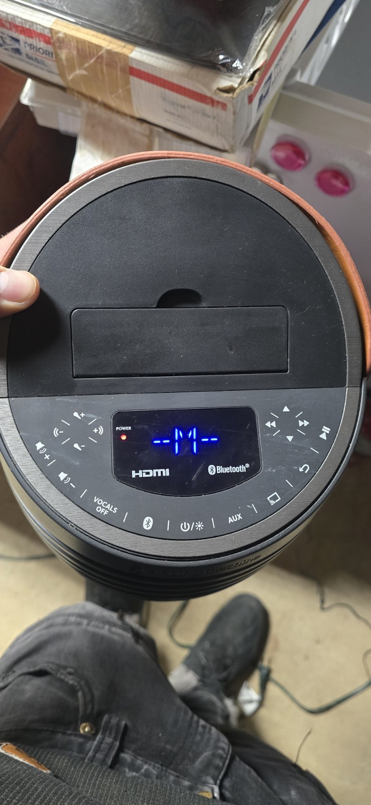 Singing Machine SingCast One karaoke system. No Microphone